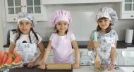 Kuchařská sada Junior MasterChef - zástěra + čepice + rukavice, růžová - ptáčci