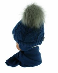 BABY NELLYS Zimní čepička s šálou - chlupáčkové bambulky - granátová/šedé | Velikost koj. oblečení: 