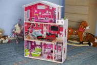 Dřevěný domek pro panenky s výtahem ECO TOYS - Rezidence Malibu