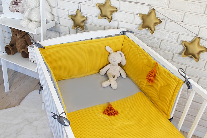 Baby Nellys 3 dílná sada Mantinel s povlečením vafelek - hořčicová | Velikost povlečení: 120x90 Baby Nellys 3 dílná sada Mantinel s povlečením vafelek - hořčicová | Velikost povlečení: 120x90